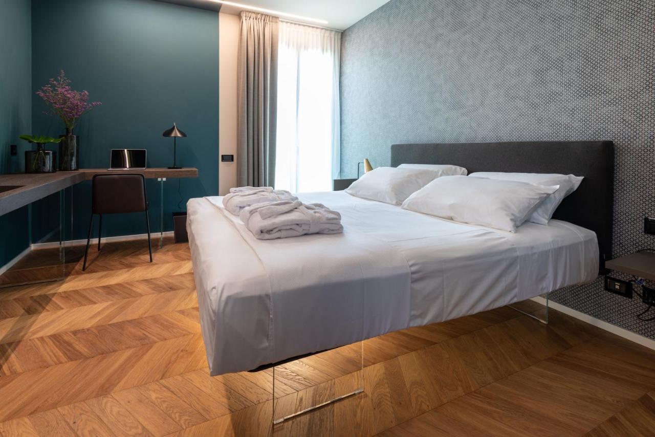 Demo Hotel Design Emotion Rimini Eksteriør billede